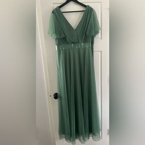 Ever Pretty Plus Size Chiffon dress size 20 Sage Green